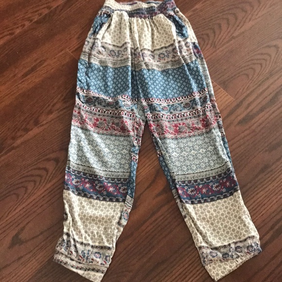 dont ask why Pants - Loose crop pants